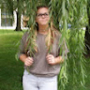 Meet your Posher, Jade